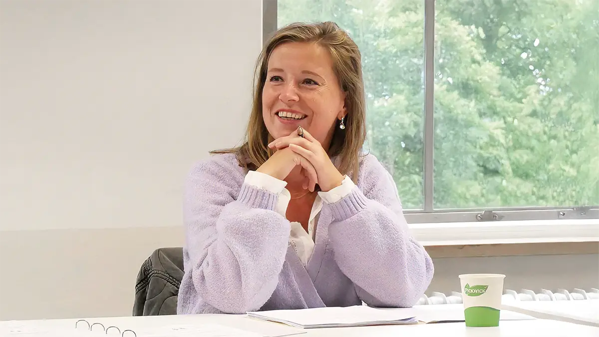 Student volgt een klassikale training uit de post-hbo opleiding Psychosociaal therapeut